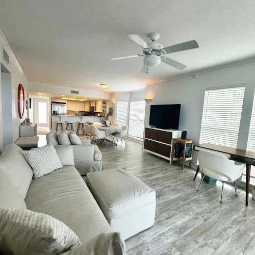 Beach Two Bedroom Villa by Redawning