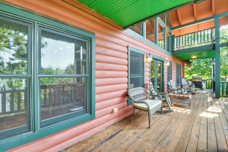 Expansive Sky Valley Lodge w/ Mountain Views!