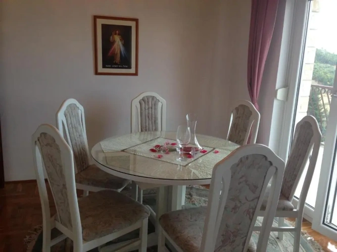 1 Bedroom Apartment with sea view