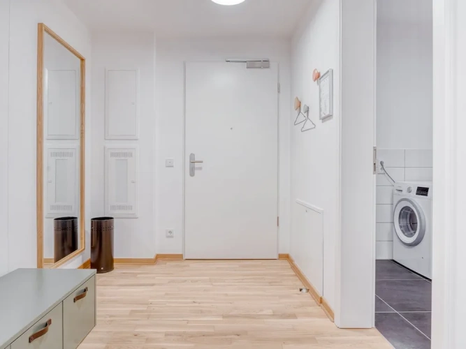 1 Bedroom Suite with balcony and with courtyard view
