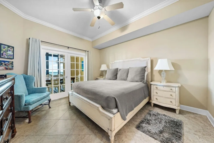 3 Bedrooms Standard room with balcony and beachfront