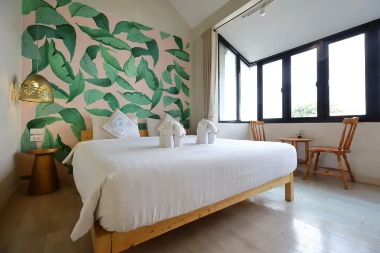Standard Double room with city view