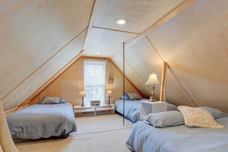 3 Bedrooms Cottage