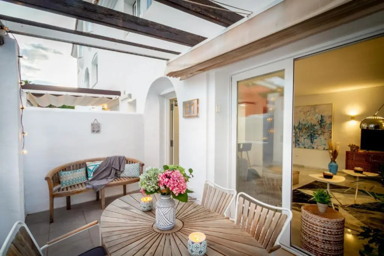 Lis Banús Suite Apartment