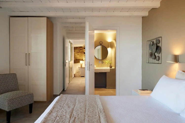 2 Bedrooms Villa