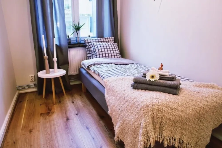 2 Bedrooms Comfort Apartment with balcony and with city view