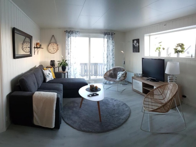 2 Bedrooms Apartment