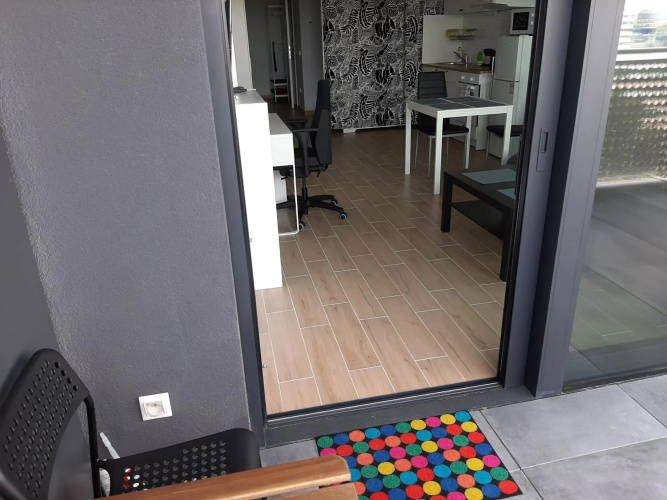 Apartment Cherry Bratislava & Free Parking