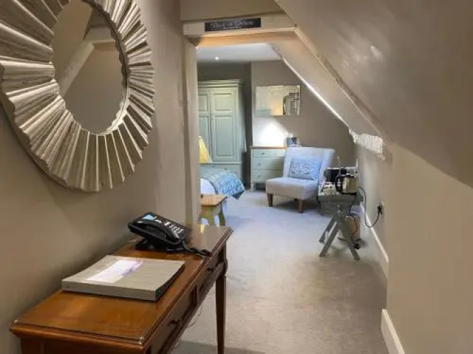 Stoneleigh House Boutique Hotel