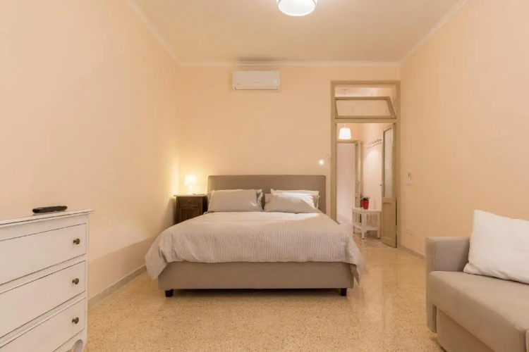 Campo De' Fiori Central Flat