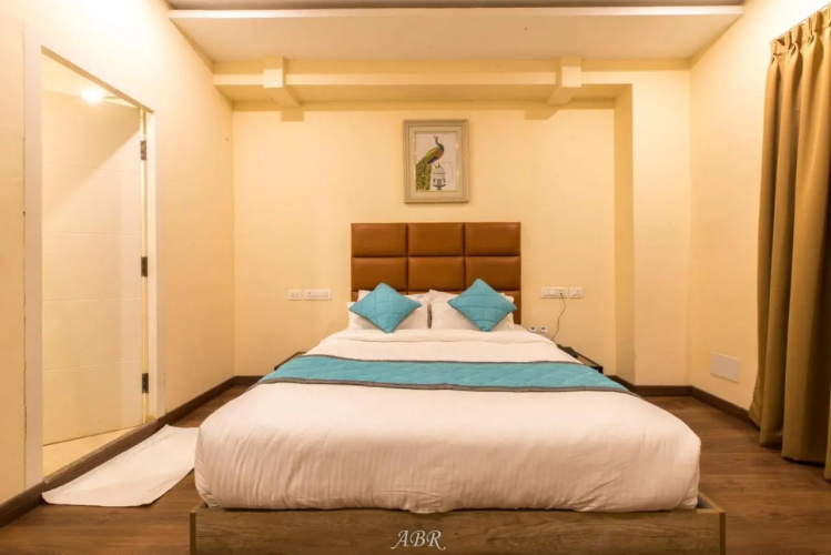 Caramel Hotel