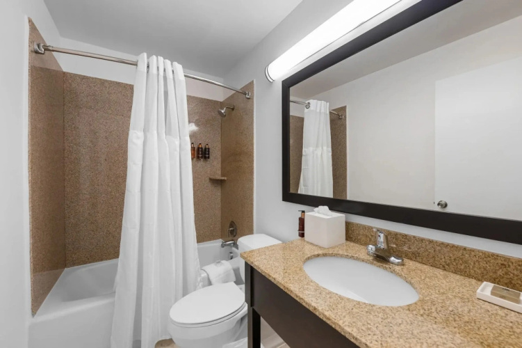 Best Western Beachcomber Hotel