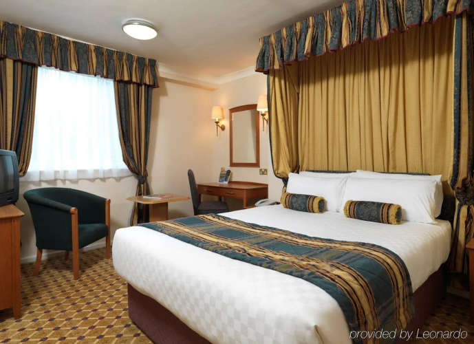 The Royal Angus Hotel