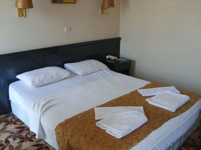 Minay Hotel