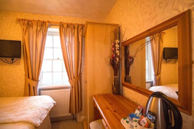 Standard Single room
