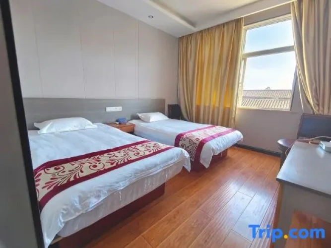 Economy Triple room