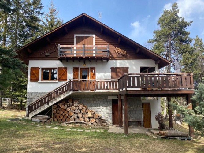 3 Bedrooms Chalet