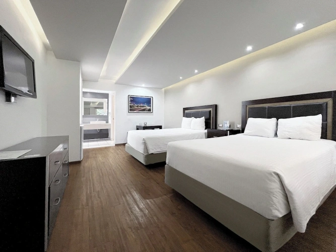 Standard Quadruple room with balcony