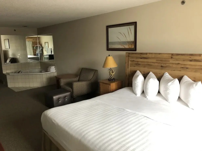 Flat Creek Inn And Suites