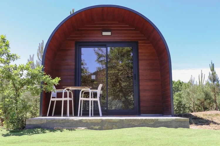 1 Bedroom Bungalow with mountain view