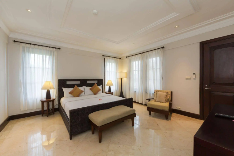 Nirwana Villa Estate
