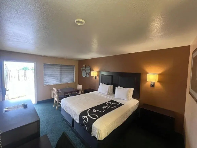 Antler's Inn Motel