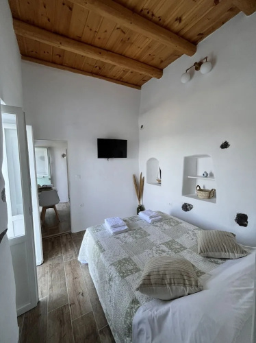 Siesta Villas, Cycladic Elegance With Castle View