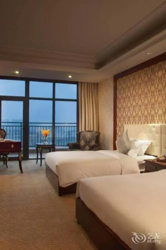 Kangcheng Sunshine Regency Hotel