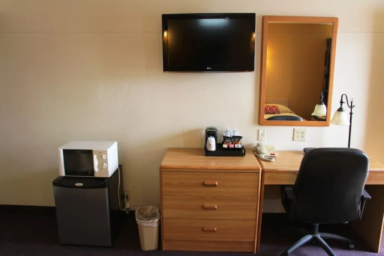 Economy Triple room