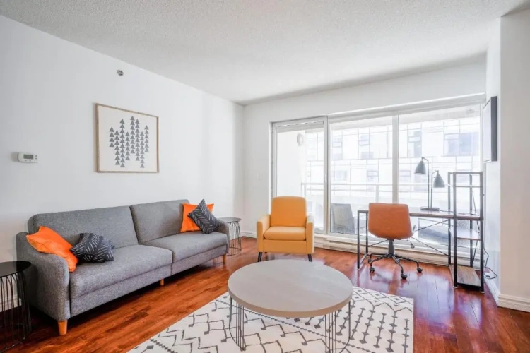 2 Bedrooms Apartment