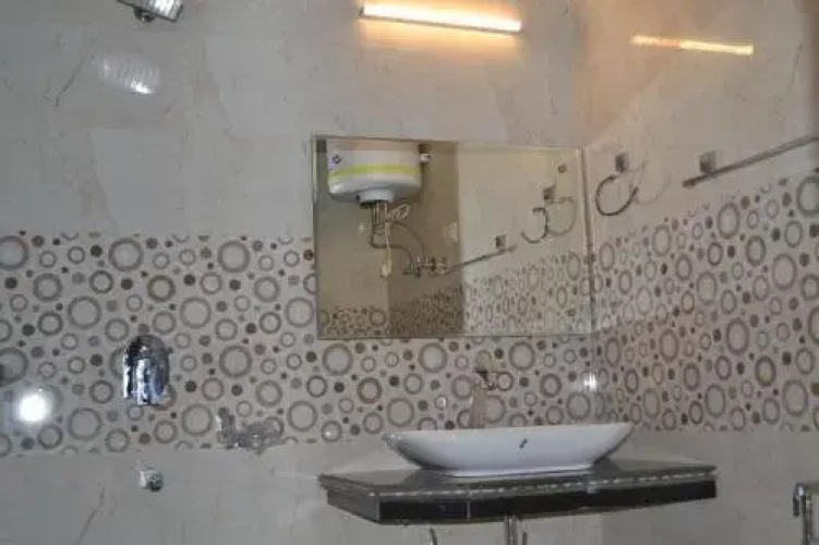 Hotel Grand M.S Srinagar