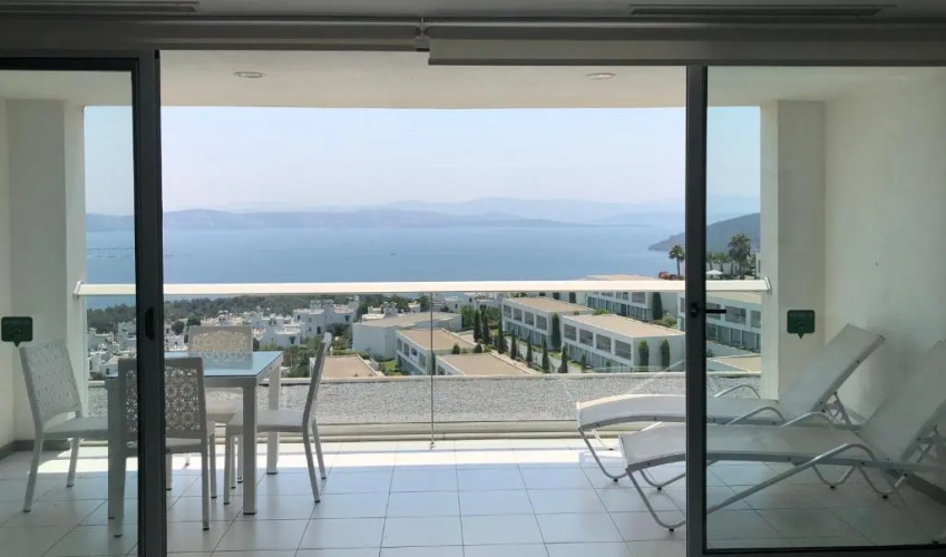 2 Bed Duplex Apartment at Horizon Sky Beach Resort