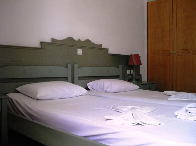 Bristol Hotel & Apartments