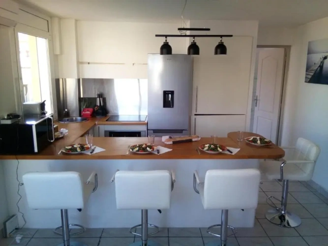 2 Bedrooms Apartment