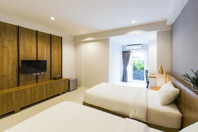 Deluxe Twin room with balcony