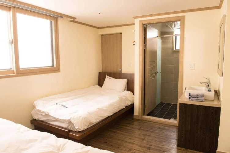 ROI House Hongdae