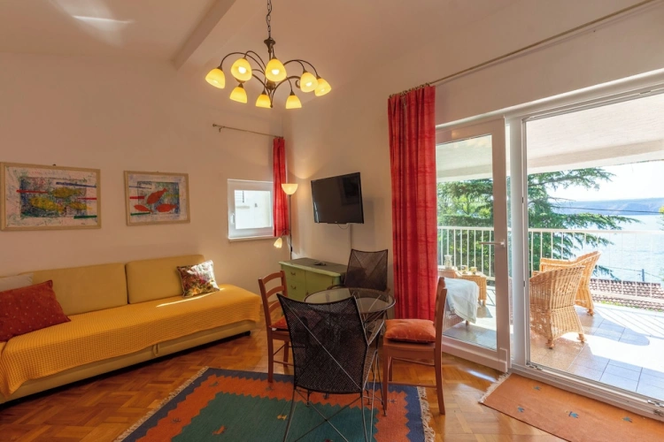Apartment with balcony