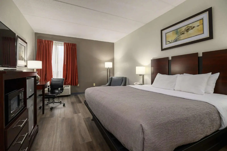 Quality Inn