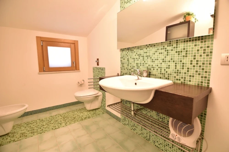 2 Bedrooms Villa