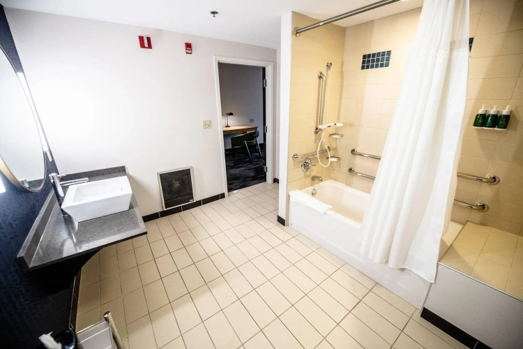 1 Bedroom Double Suite