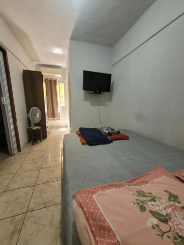 Ótimo Quarto e Sala mobiliado em itapoa.