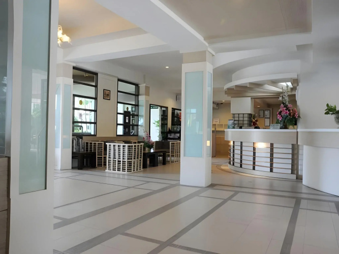 Bangsaen Villa Hotel (SHA Extra Plus)