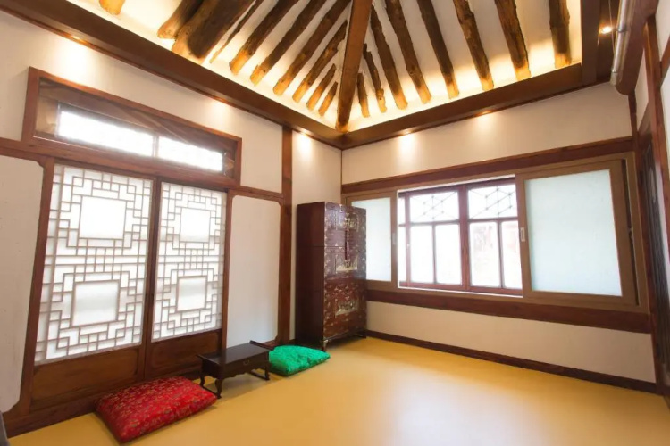 Hanok1957