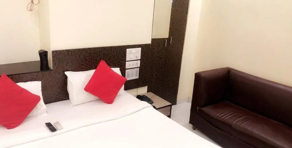Rambharose Hotel