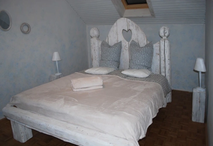 2 Bedrooms Apartment with balcony and with mountain view