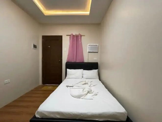 Pilot Hotel