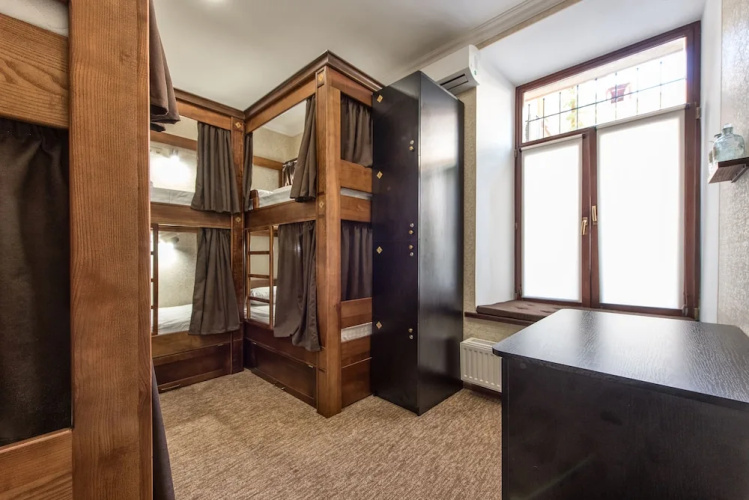 TsaTsa Hotel - Hostel