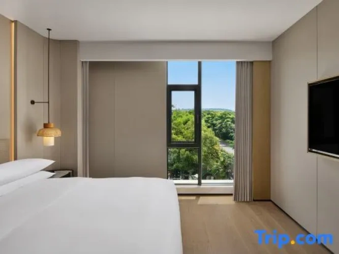 2 Bedrooms Deluxe Quadruple Suite with balcony