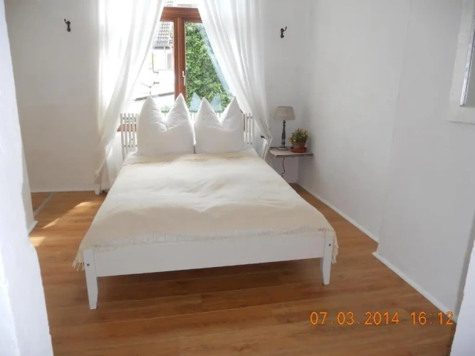 3 Bedrooms Cottage