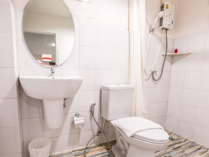 Double Suite with street view